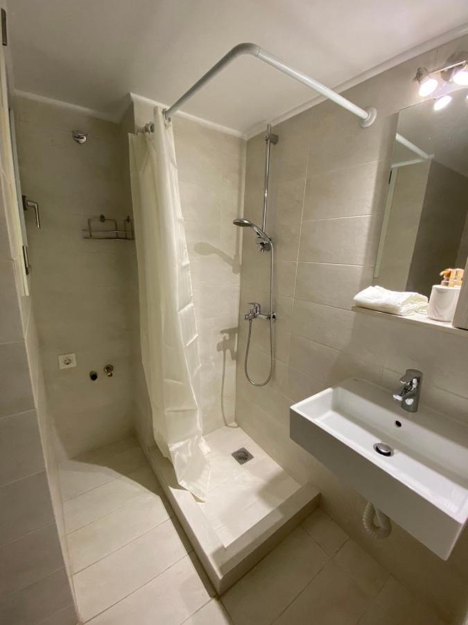 Stylish Urban Apartment By Yha เอเธนส์ ภายนอก รูปภาพ