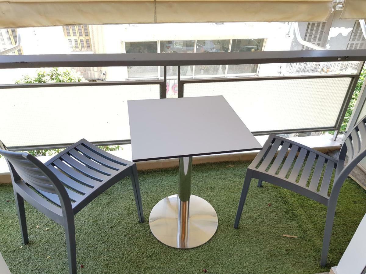 Stylish Urban Apartment By Yha เอเธนส์ ภายนอก รูปภาพ